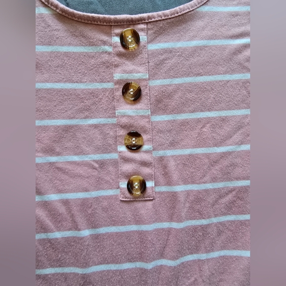 SHEIN Bodysuit - Picture 2 of 4